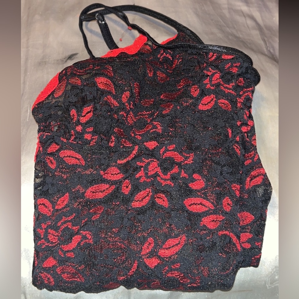 beautiful red night/party dress size M with bonus pentagram necklace